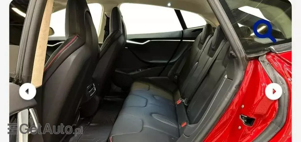 TESLA Model S 