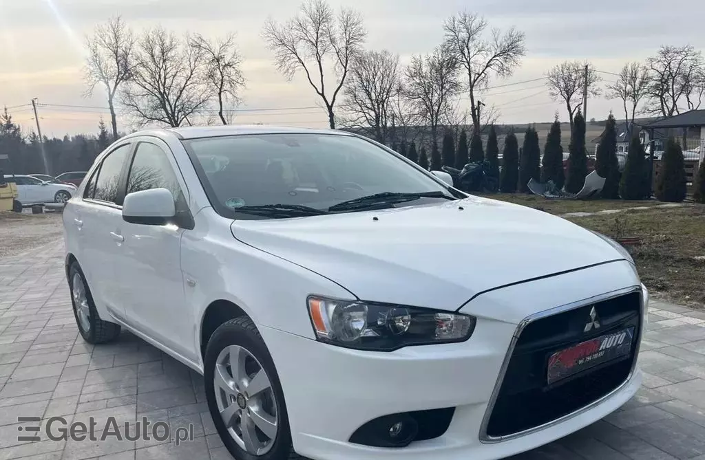 MITSUBISHI Lancer 
