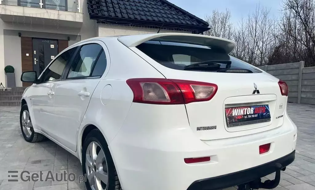 MITSUBISHI Lancer 