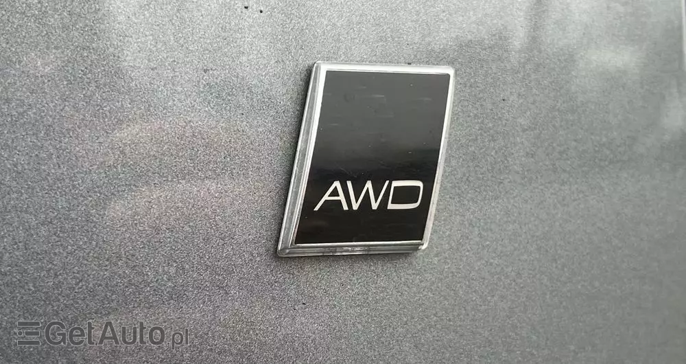VOLVO V90 D3 AWD Momentum