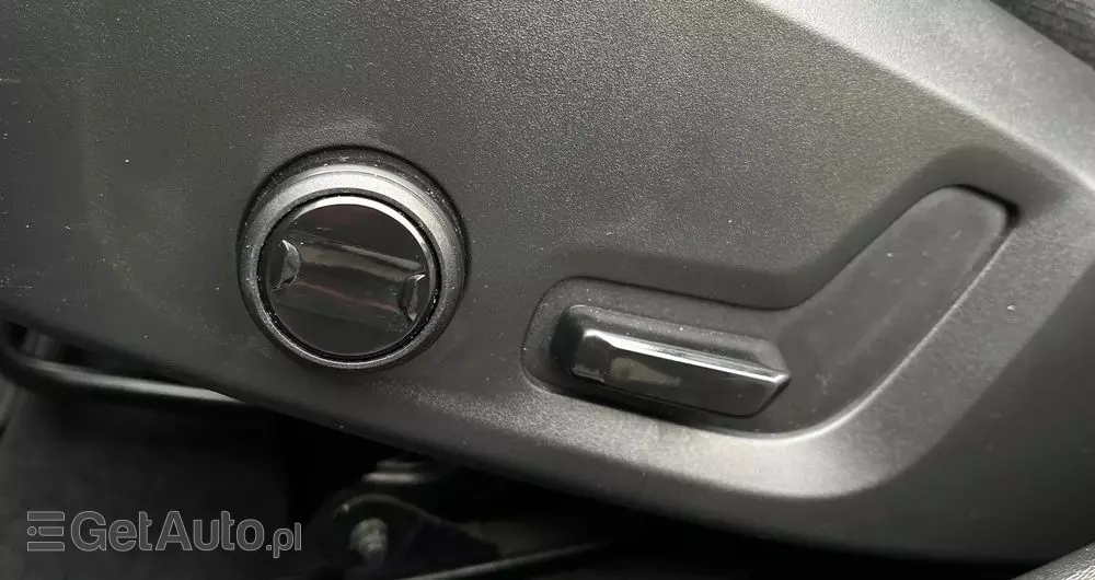 VOLVO V90 D3 AWD Momentum