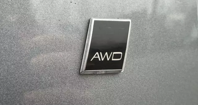 VOLVO V90 D3 AWD Momentum