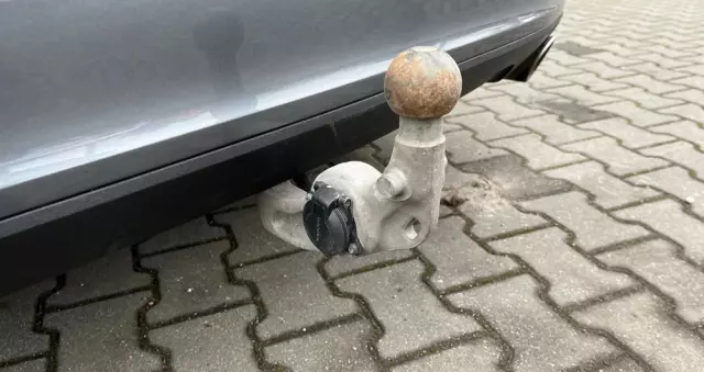 VOLVO V90 D3 AWD Momentum