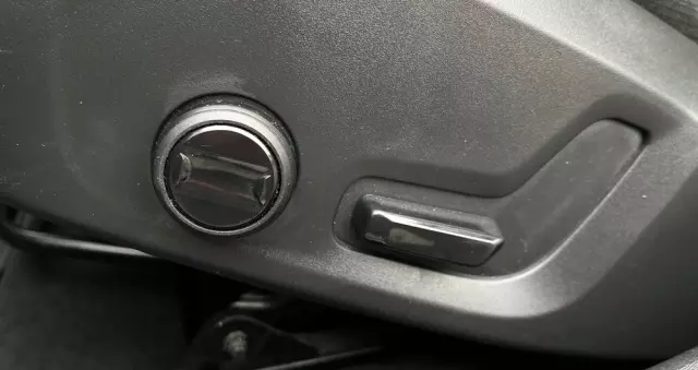 VOLVO V90 D3 AWD Momentum