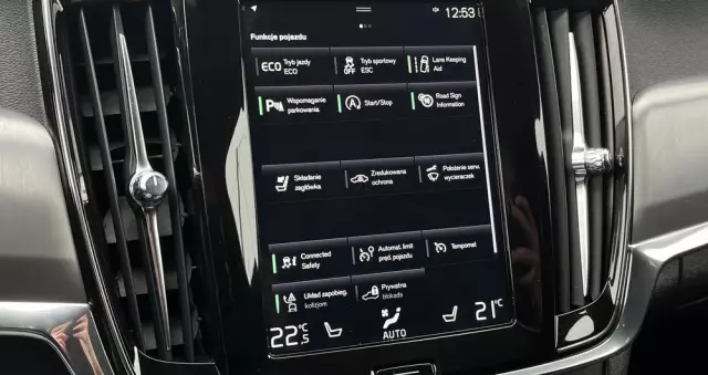 VOLVO V90 D3 AWD Momentum