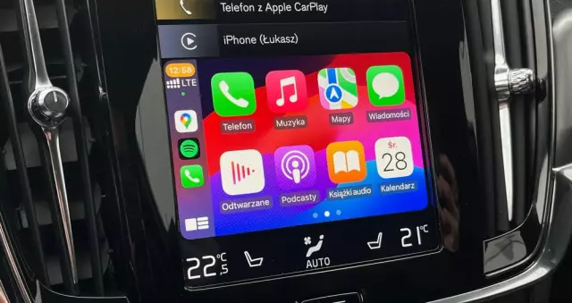 VOLVO V90 D3 AWD Momentum