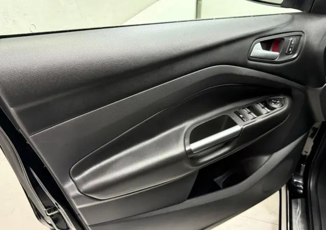 FORD Kuga 2.0 TDCi FWD Titanium