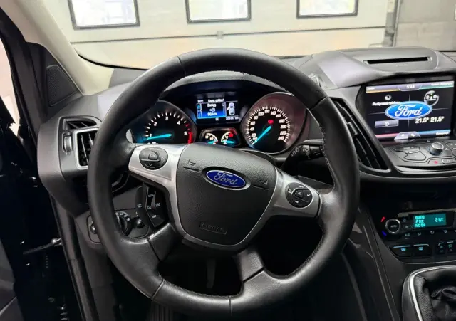 FORD Kuga 2.0 TDCi FWD Titanium