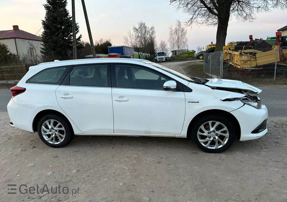 TOYOTA Auris 1.8 VVT-i Hybrid Automatik Life Plus