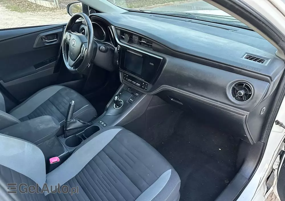 TOYOTA Auris 1.8 VVT-i Hybrid Automatik Life Plus