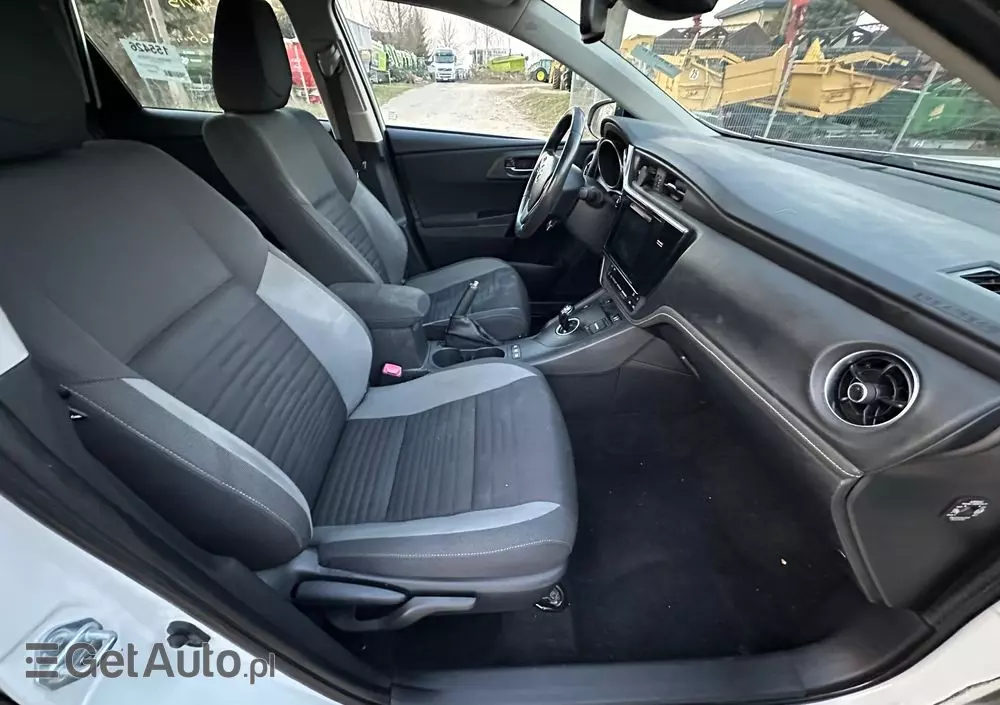 TOYOTA Auris 1.8 VVT-i Hybrid Automatik Life Plus