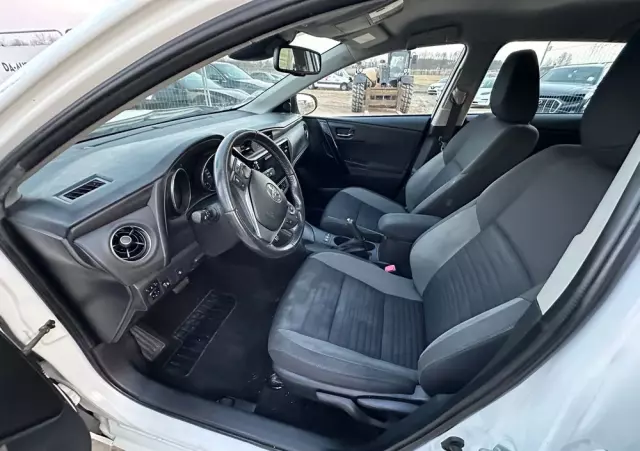 TOYOTA Auris 1.8 VVT-i Hybrid Automatik Life Plus