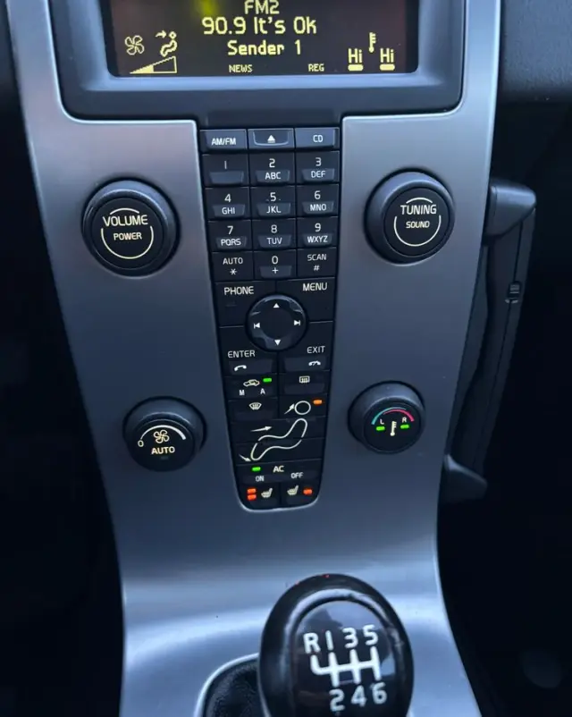 VOLVO V50 2.0D DPF Momentum