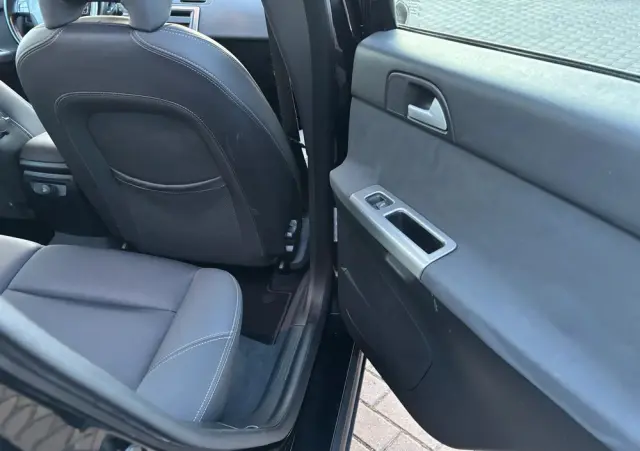 VOLVO V50 2.0D DPF Momentum