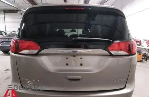CHRYSLER Pacifica 