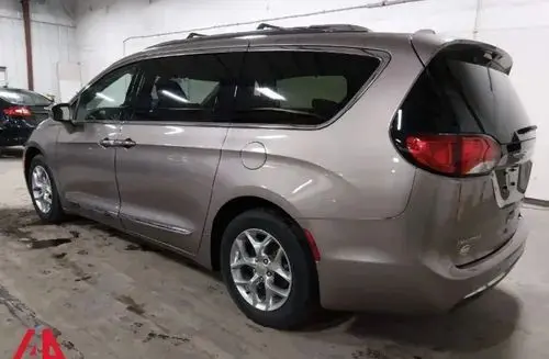CHRYSLER Pacifica 
