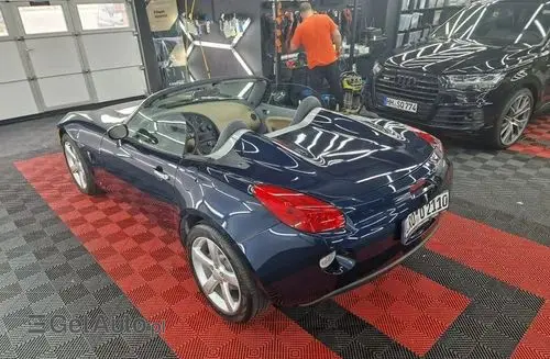 PONTIAC Solstice 