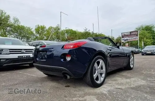 PONTIAC Solstice 