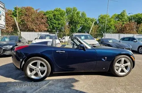 PONTIAC Solstice 