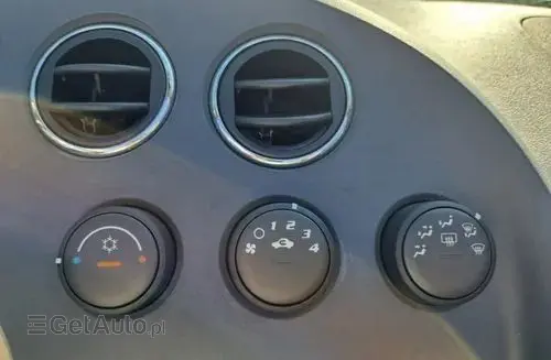 PONTIAC Solstice 