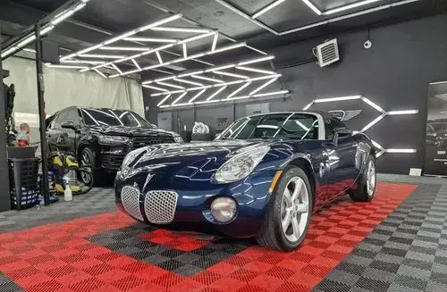 PONTIAC Solstice 