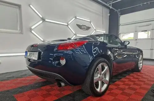 PONTIAC Solstice 