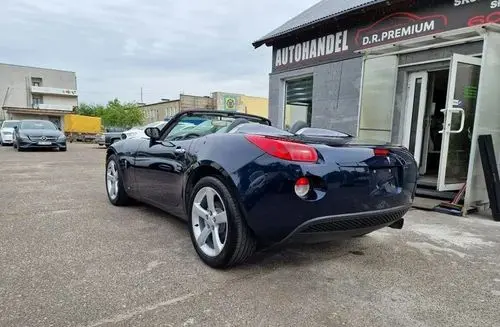 PONTIAC Solstice 