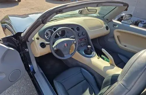 PONTIAC Solstice 