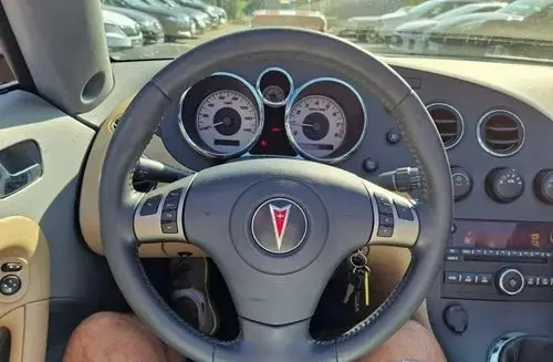 PONTIAC Solstice 