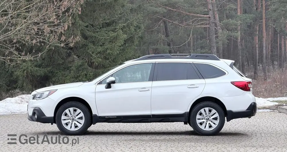 SUBARU Outback 