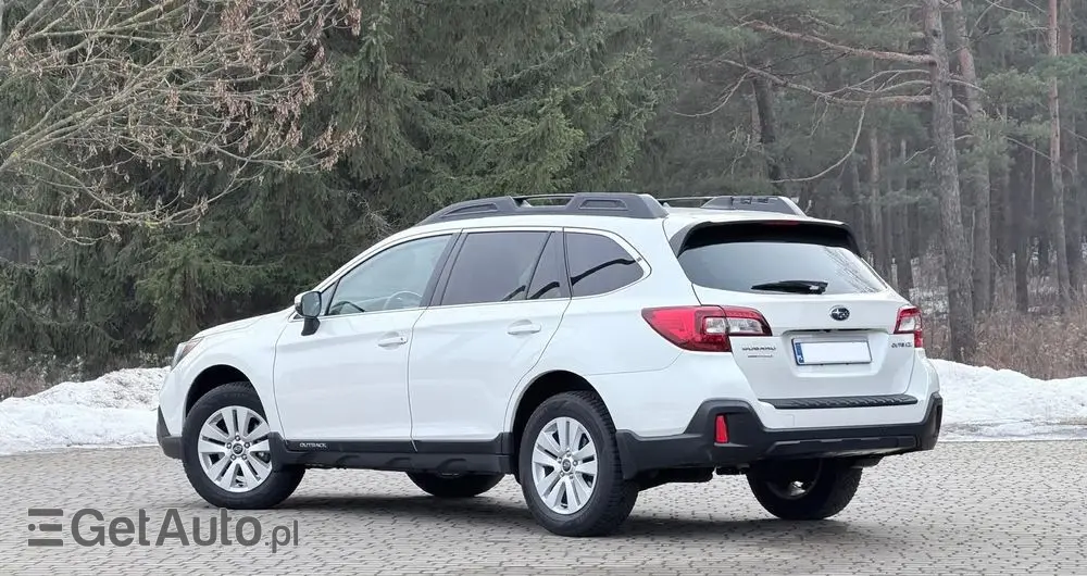 SUBARU Outback 