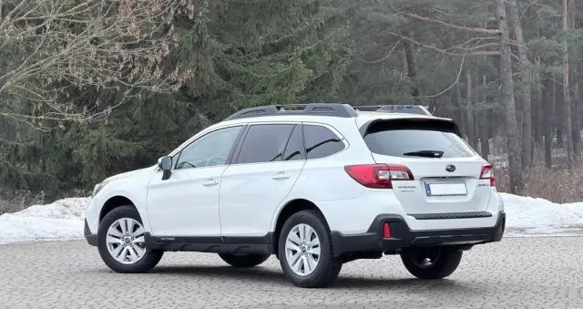 SUBARU Outback 