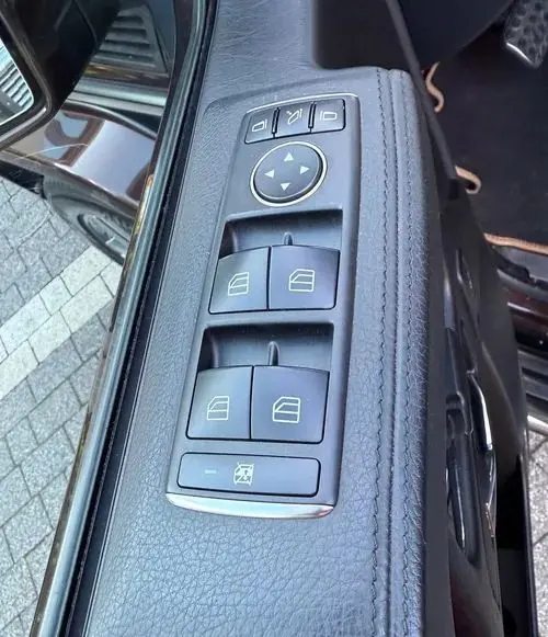 MERCEDES-BENZ Klasa G 