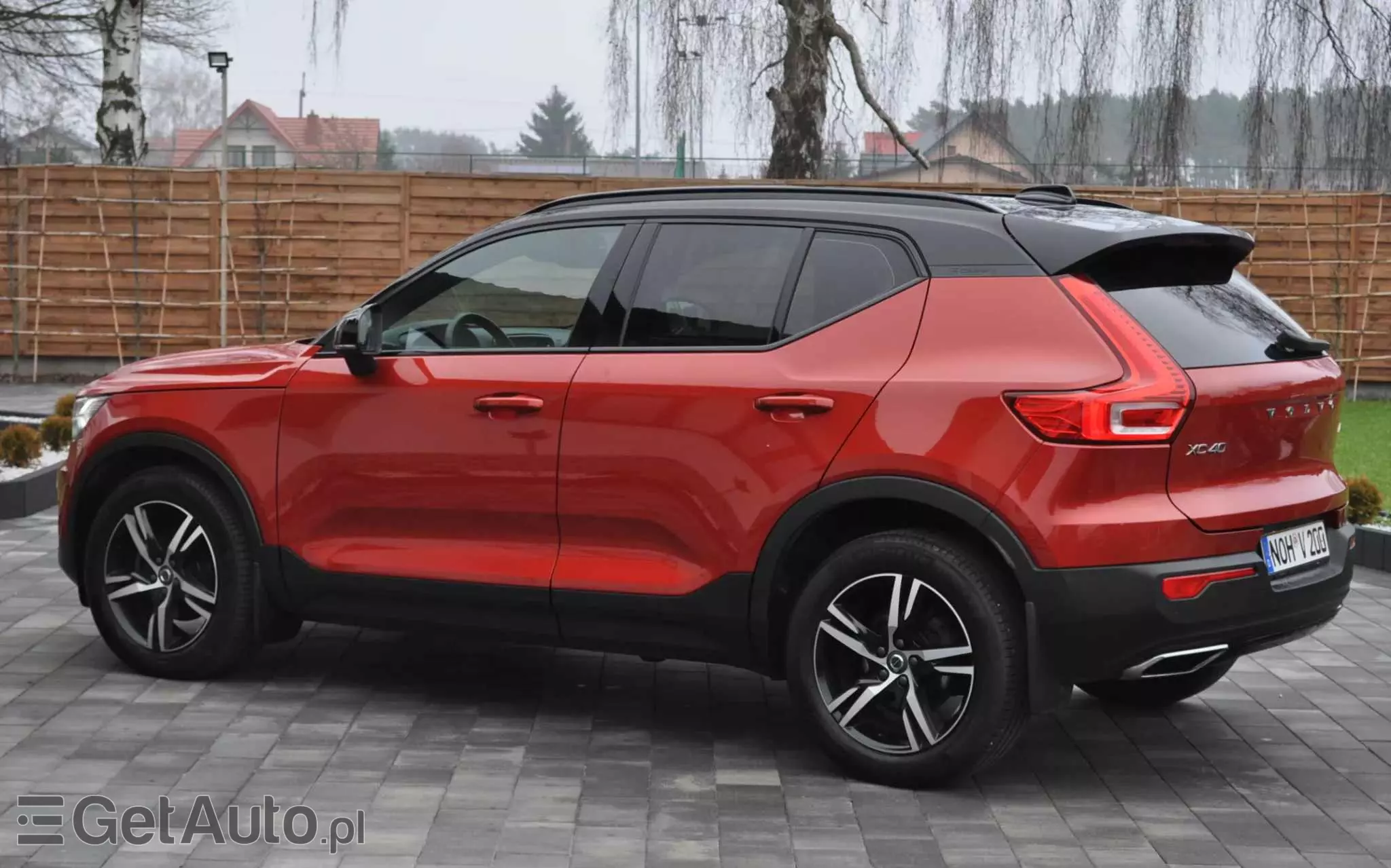 VOLVO XC 40 D3 R-Design