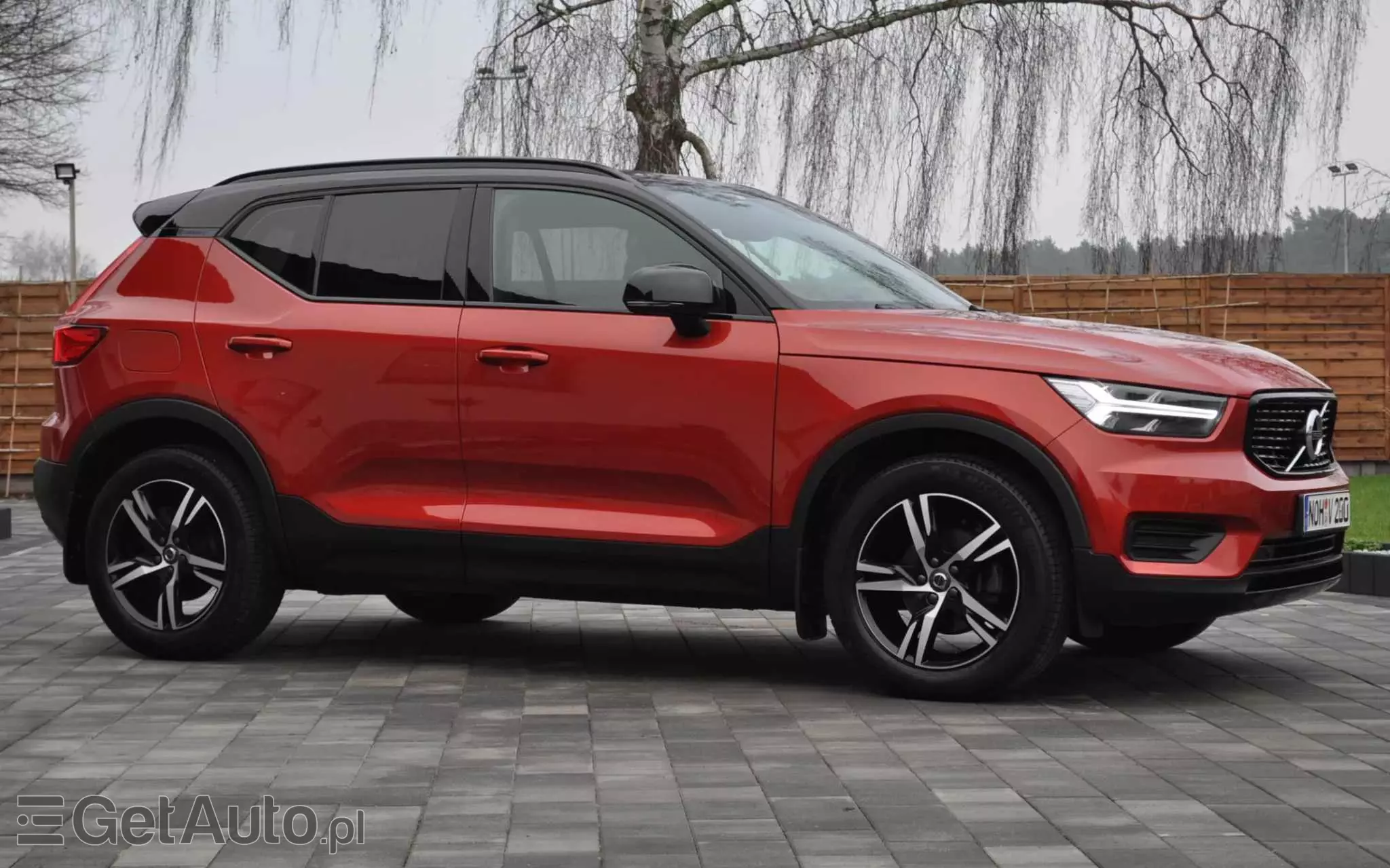VOLVO XC 40 D3 R-Design