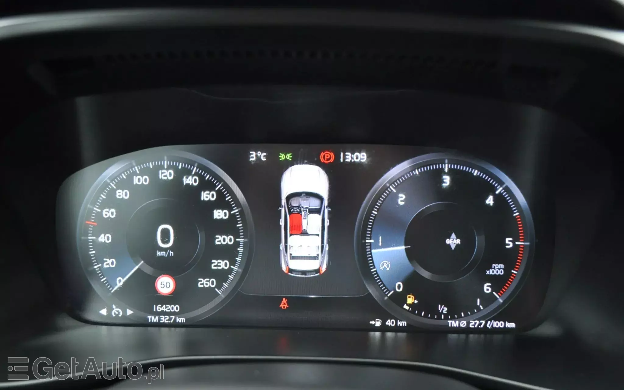 VOLVO XC 40 D3 R-Design