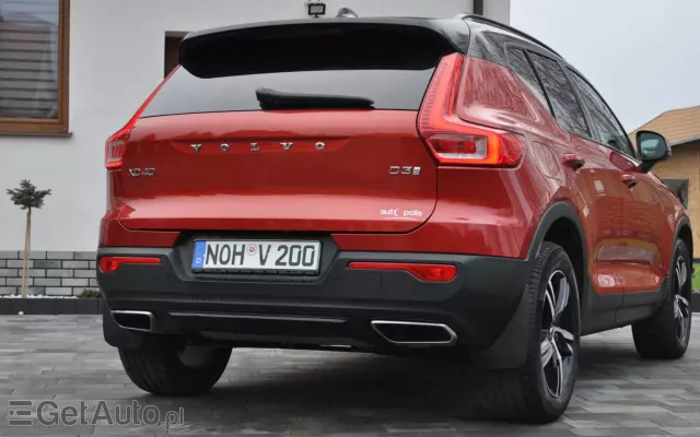VOLVO XC 40 D3 R-Design