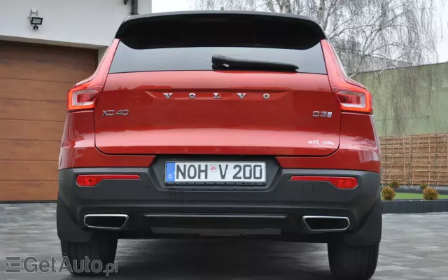 VOLVO XC 40 D3 R-Design