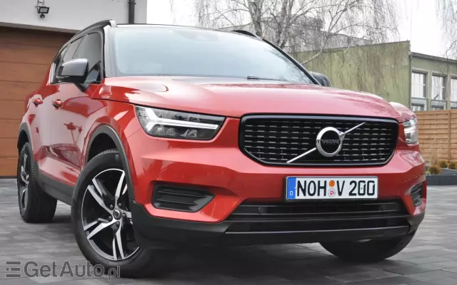 VOLVO XC 40 D3 R-Design