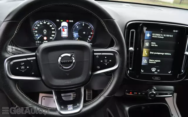 VOLVO XC 40 D3 R-Design