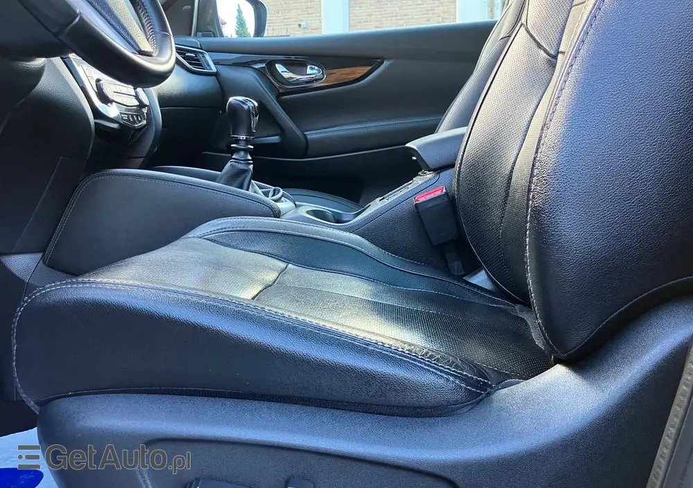 NISSAN Qashqai 1.2 DIG-T N-Connecta EU6