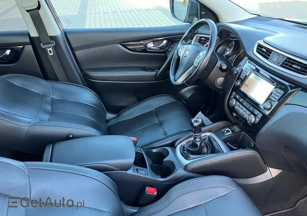 NISSAN Qashqai 1.2 DIG-T N-Connecta EU6