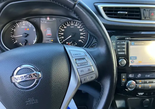 NISSAN Qashqai 1.2 DIG-T N-Connecta EU6