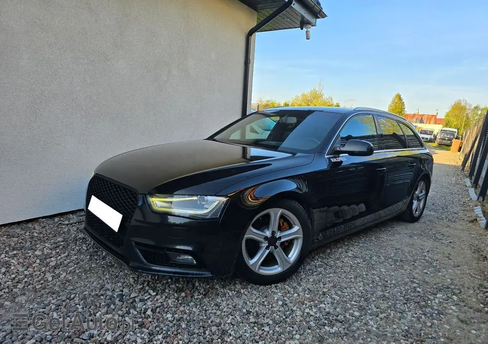 AUDI A4 