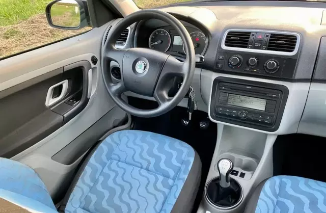 SKODA Roomster 