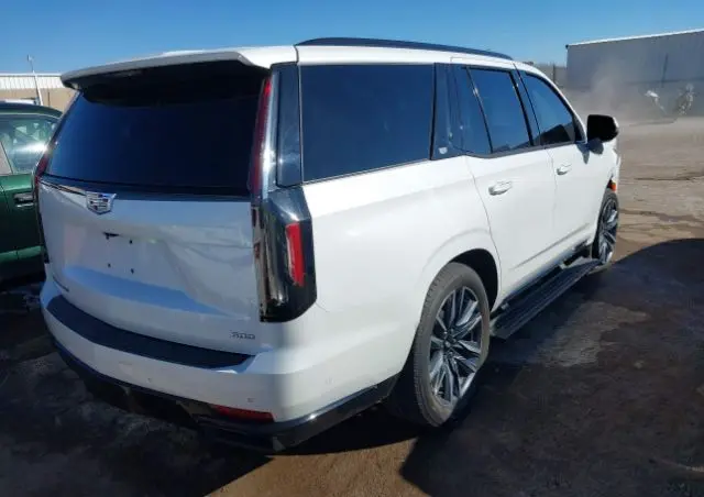 CADILLAC Escalade 