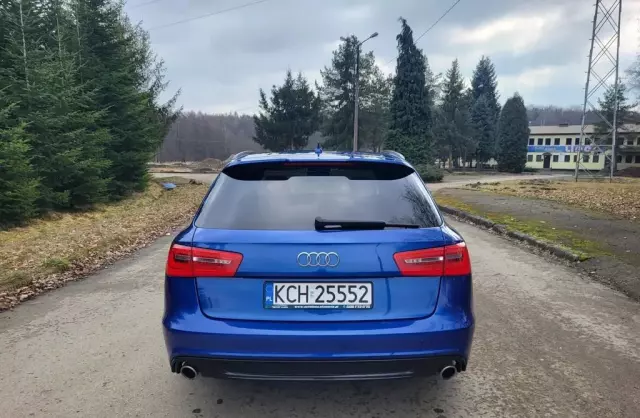 AUDI A6 