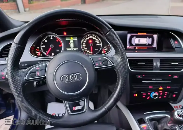 AUDI A4 2.0 TDI Quattro Line