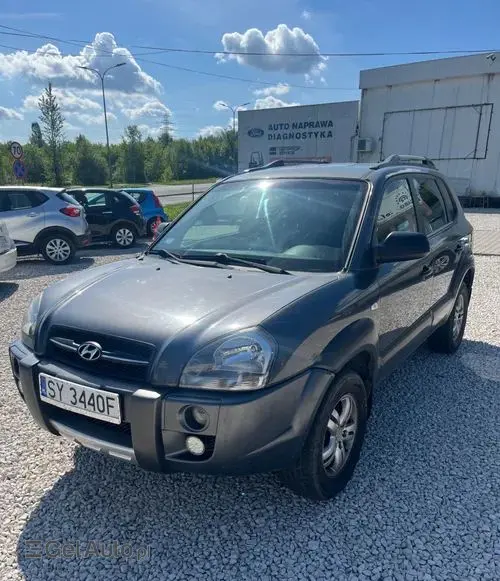 HYUNDAI Tucson 