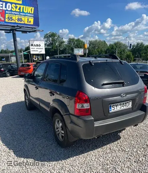 HYUNDAI Tucson 